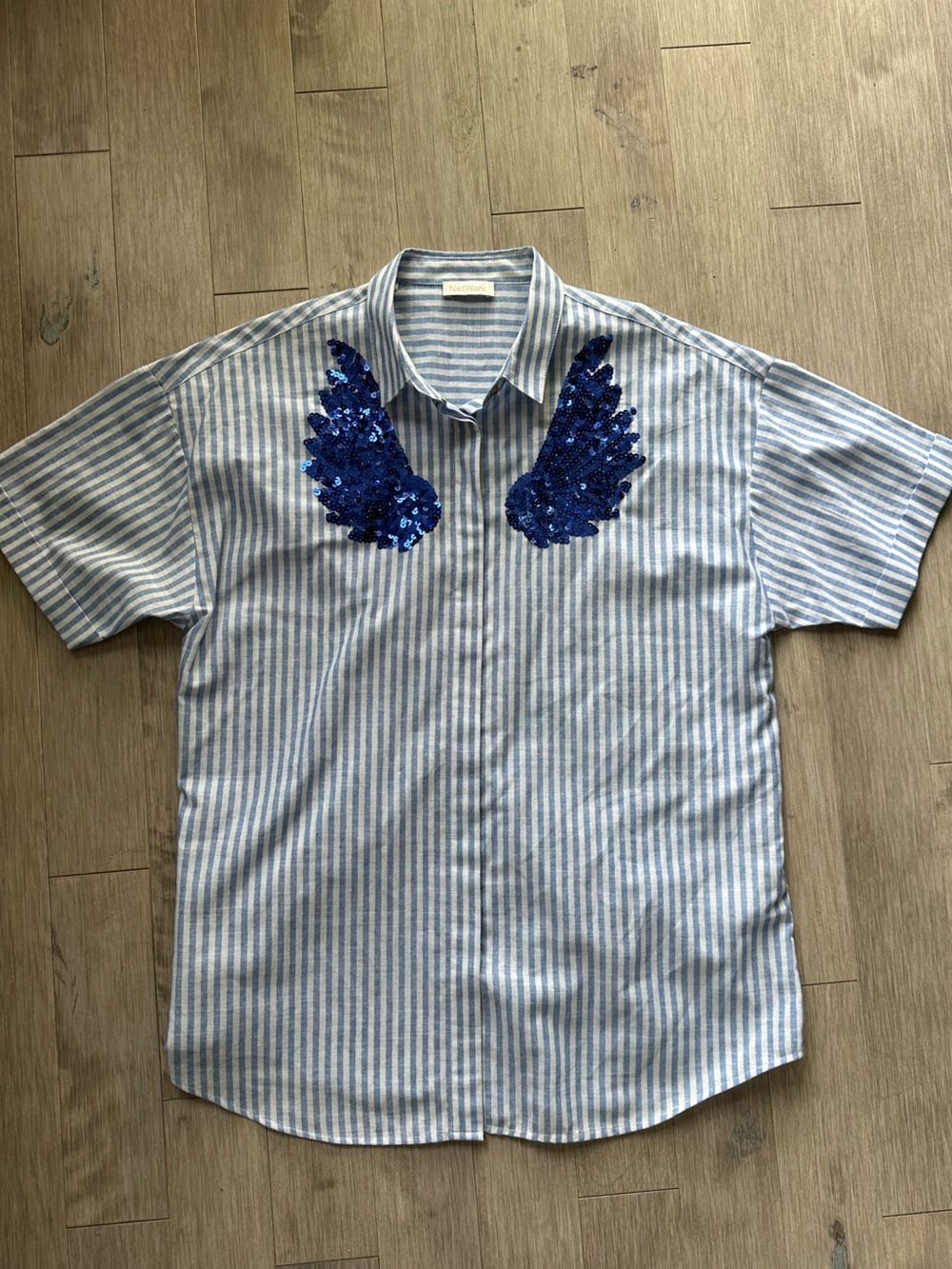 Network Blue & White Striped Button-Down Shirt with Blue Sequin Wing Sise Medium